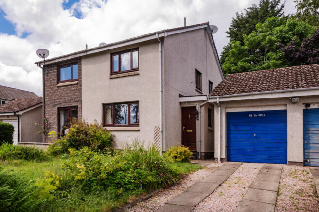 1 bed property, in Aspen Grove, £83,000