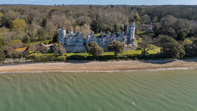 4 bed property, in Abbey Hill, £1,250,000