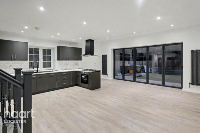 4 bed property, in Ingarsby Close, £475,000