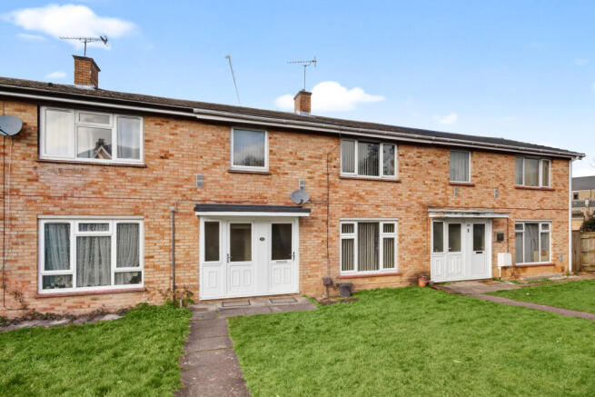 3 bed property, in Bracknell RG12, £375,000