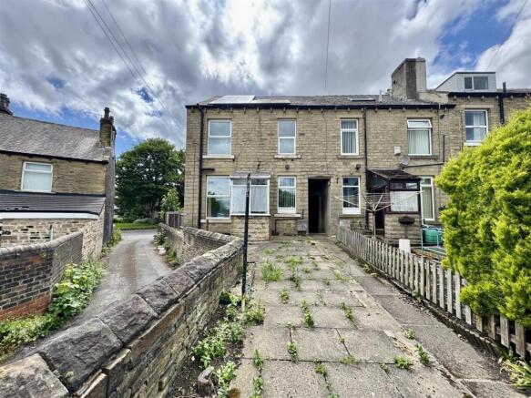 3 bed property, in Corby Street, £125,000