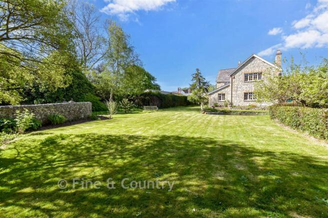 3 bed property, in Easton Lane, £700,000