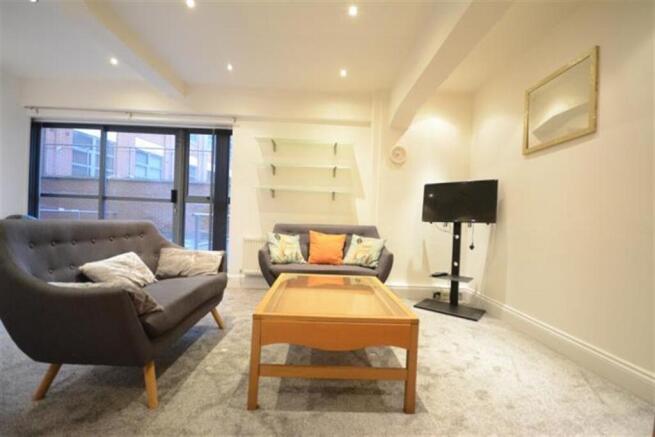 2 bed property, in Trading House, £149,500