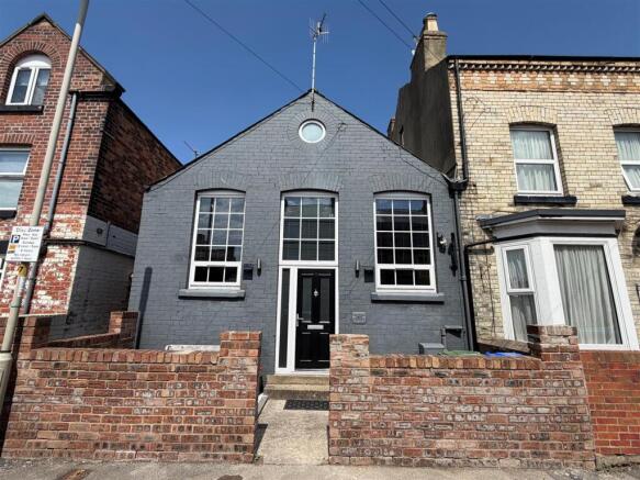 3 bed property, in Rothbury Street, £250,000