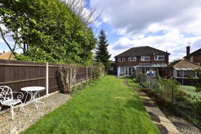 3 bed property, in High Road, £550,000