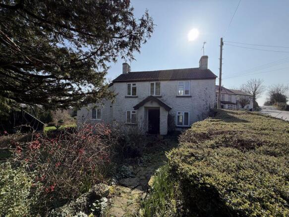 3 bed property, in Mamhilad, £599,950