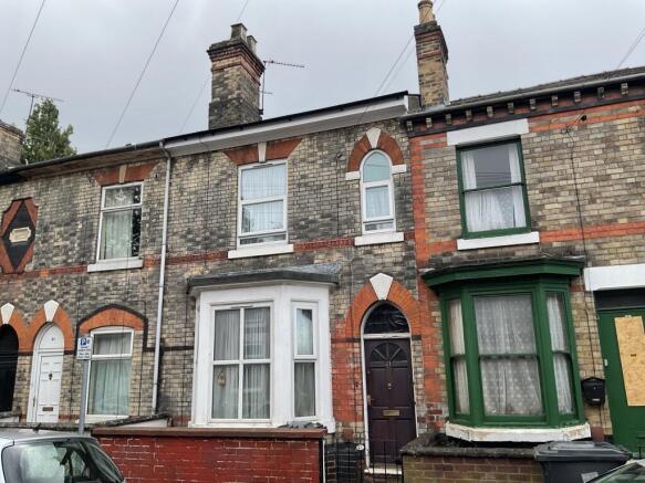 3 bed property, in 21 Harriet Street, £95,000