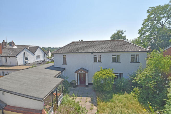 4 bed property, in Church Street, £250,000