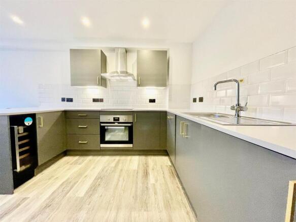 2 bed property, in 8 Winckley Square, £125,000