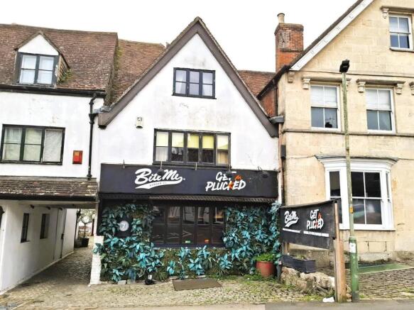 4 bed property, in Kingsbury Street, £370,000