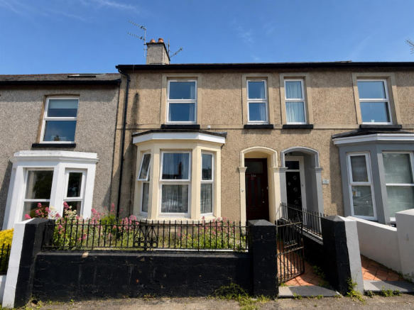 4 bed property, in Orme Road, £193,000