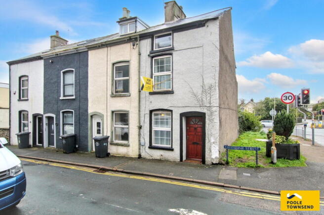 2 bed property, in Cavendish Street, £170,000