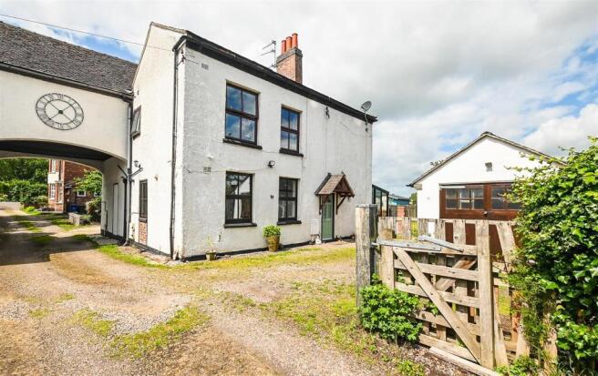 3 bed property, in Wharf Houses, £395,000