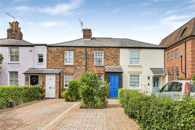 2 bed property, in Banbury Road, £525,000