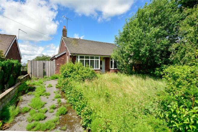2 bed property, in Congleton Road North, £180,000