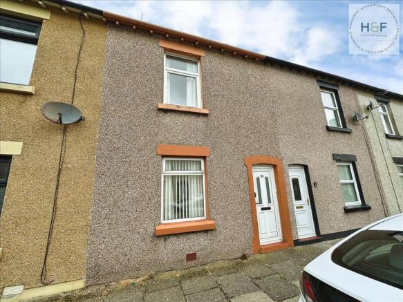 2 bed property, in Dover Street, £95,000