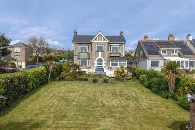 3 bed property, in Rock Road, £799,950