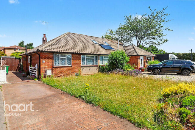 2 bed property, in Walpole Road, £475,000
