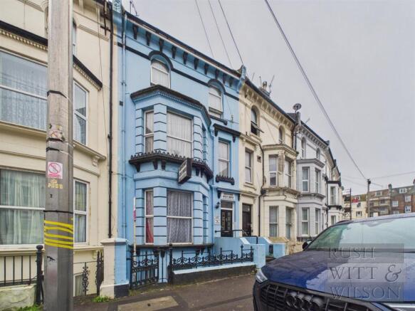 9 bed property, in Cambridge Gardens, £350,000