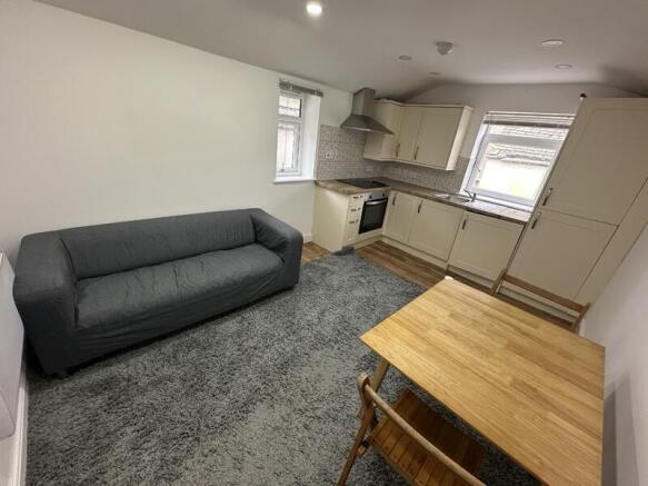 2 bed property, in Roath, £340,000