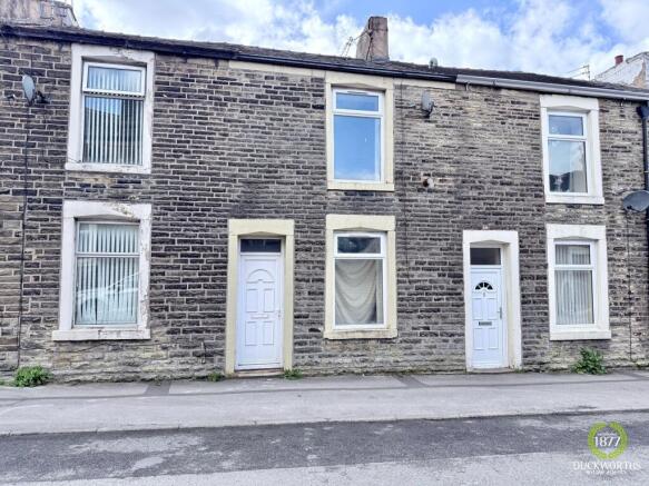 2 bed property, in Mansion Street South, £70,000