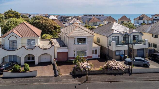 3 bed property, in Grange Road, £550,000