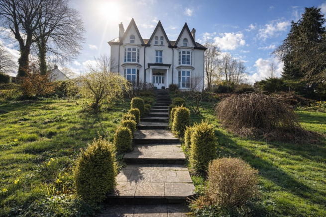 7 bed property, in Brondeg Terrace, £785,000
