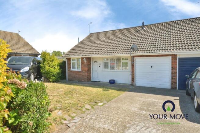 3 bed property, in Ash Grove, £290,000