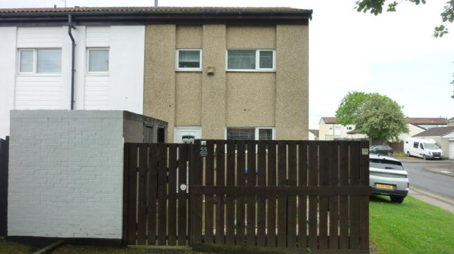 2 bed property, in Kirkstone Avenue, £48,000
