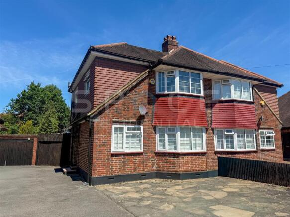 3 bed property, in Ranelagh Close, £625,000