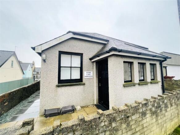 Land, in Henbont Road, £140,000