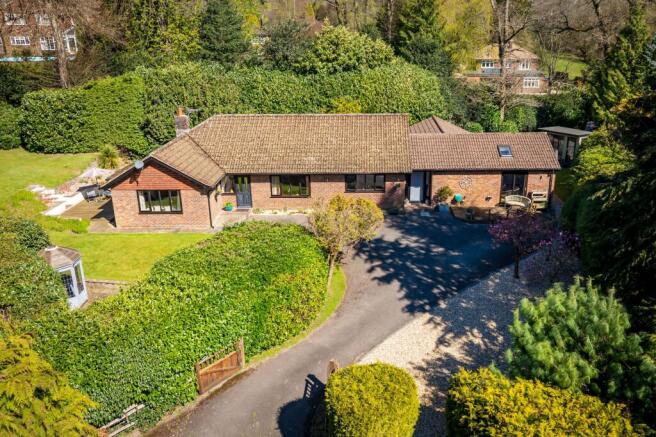 4 bed property, in Bunch Lane, £1,250,000