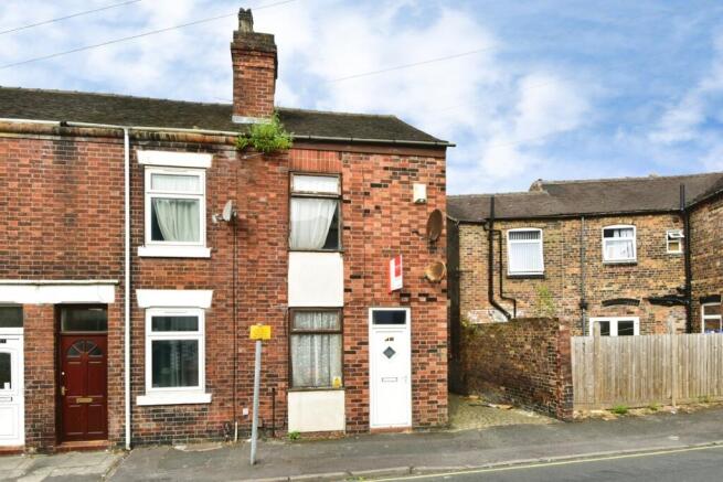 2 bed property, in Arbour Street, £90,000