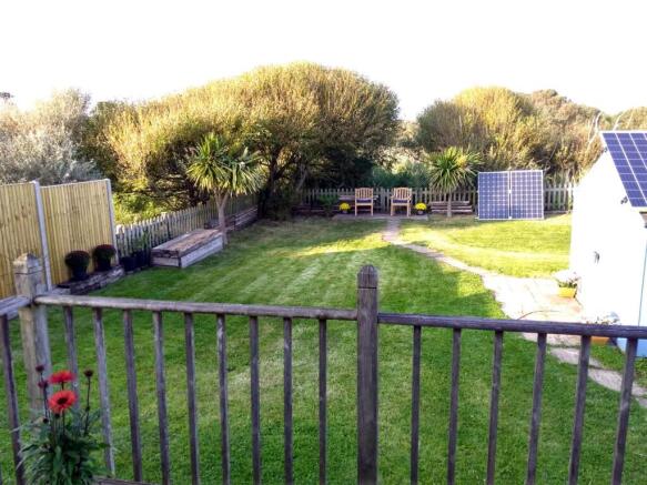 2 bed property, in Meon Shore, £295,000
