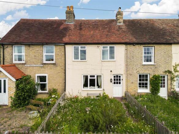 3 bed property, in Ley Grove Cottage, £335,000