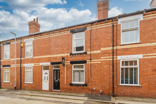 3 bed property, in Crowther Street, £150,000