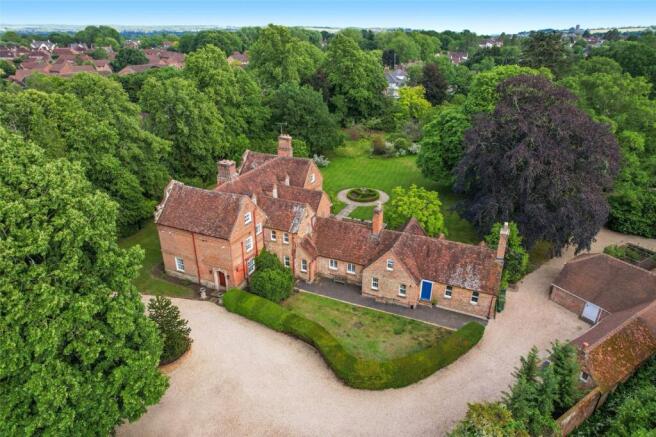 8 bed property, in Worplesdon Road, £4,400,000