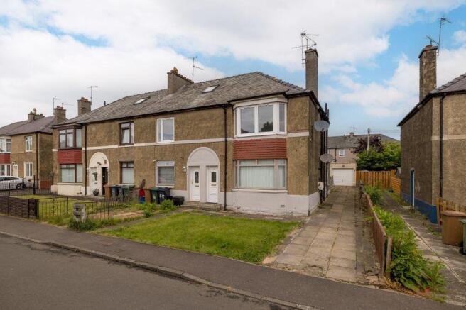 3 bed property, in 18 Sighthill Road, £185,000