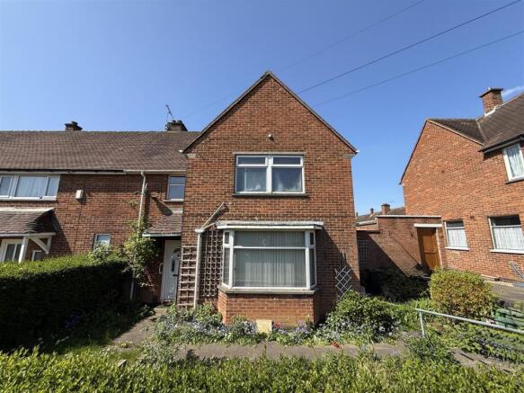3 bed property, in Brabazon Road, £270,000