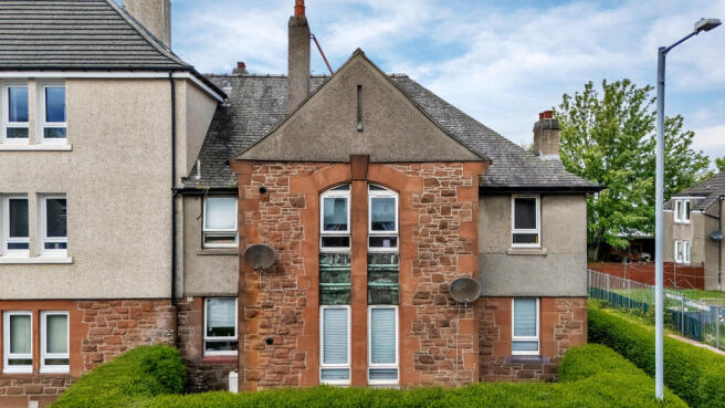 2 bed property, in Knockhill Road, £75,000