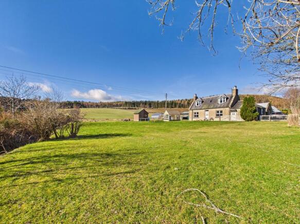 4 bed property, in Strathdon AB36, £210,000