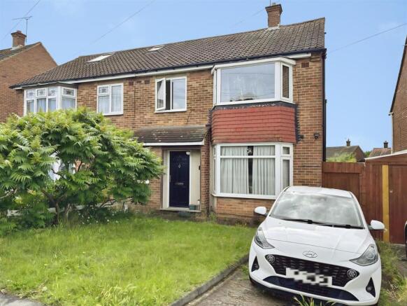 3 bed property, in St. Williams Way, £325,000