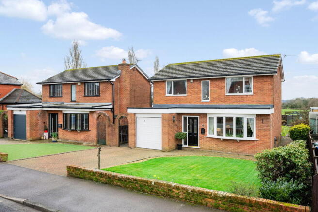 4 bed property, in Springside Road, £450,000