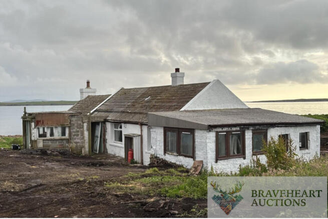 Land, in The Islander, £86,000