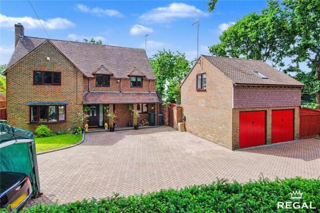 4 bed property, in Sandy Lane, £850,000