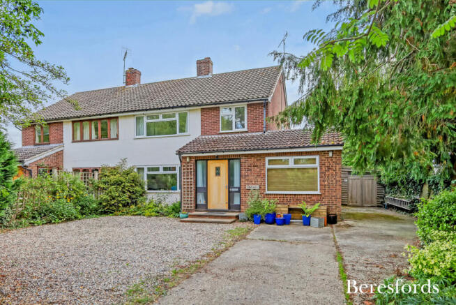 4 bed property, in Chignal St. James, £525,000