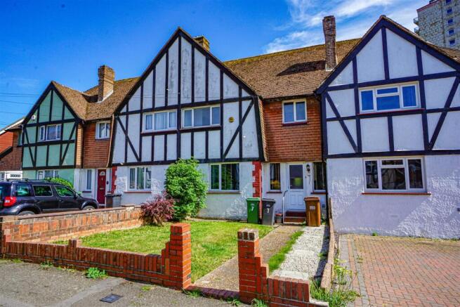 3 bed property, in Coventry Road, £260,000