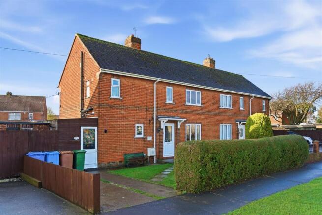 3 bed property, in Westfield, £159,950
