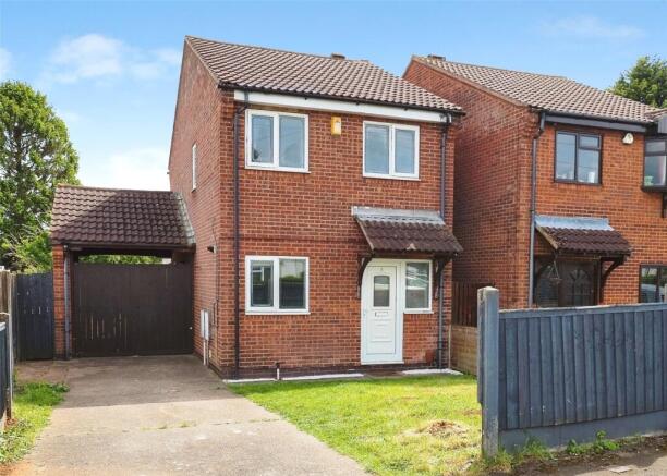 3 bed property, in Meldreth Road, £230,000