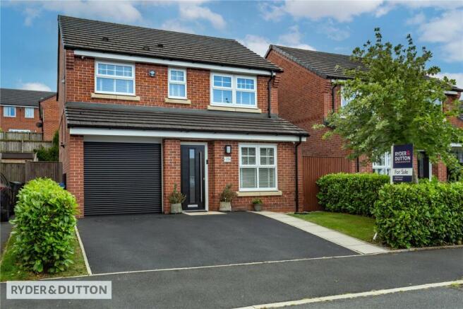 3 bed property, in Ginnell Farm Avenue, £360,000
